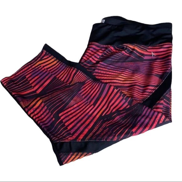 Danskin Now Striped Sheer Panel Capri Length Leggings XL EUC - Picture 1 of 9